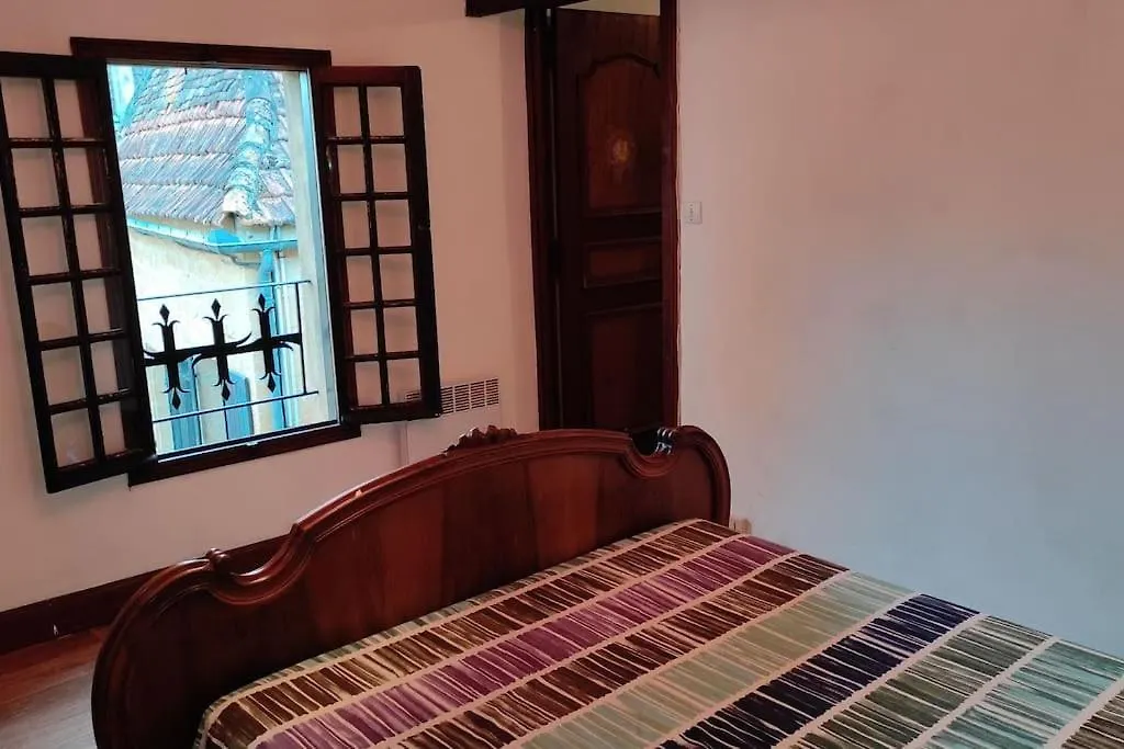 Duplex Avec Cour Au Coeur De La Cite Medievale. غوردون أون كيرسي